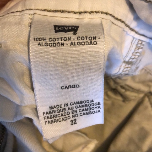 Khaki Levi Cargo Shorts - Picture 5 of 5